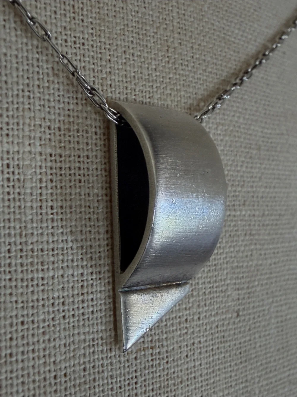 Sleek Silver Curved Pendant Necklace - Women's Jewelry